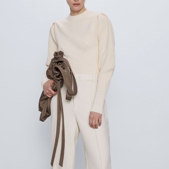 Zara Sweaters - NWT Ballon sleeve knit sweater